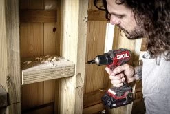 SKIL 20V Accuboormachine 3065GA Brushless + 2,0Ah Accu + Snellader + Koffer 14 SKIL 20V Accuboormachine 3065GA Brushless + 2,0Ah Accu + Snellader + Koffer -Hulpmiddelen Voor Thuis 41 1489