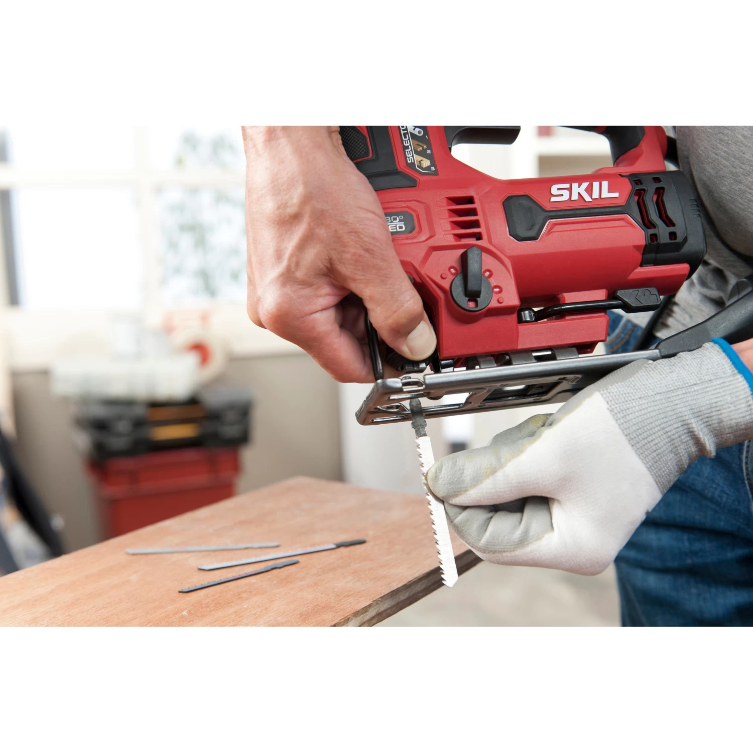 SKIL Decoupeerzaag 4531GA 680W - 180° LED Lamp + 7 Zaagbladen 3 SKIL Decoupeerzaag 4531GA 680W - 180° LED Lamp + 7 Zaagbladen - Afbeelding 3