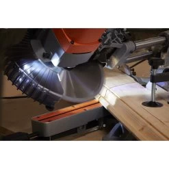 Black & Decker BLACK+DECKER 2100W 254mm Afkort- En Verstekzaag BES710-QS -Hulpmiddelen Voor Thuis 41 349