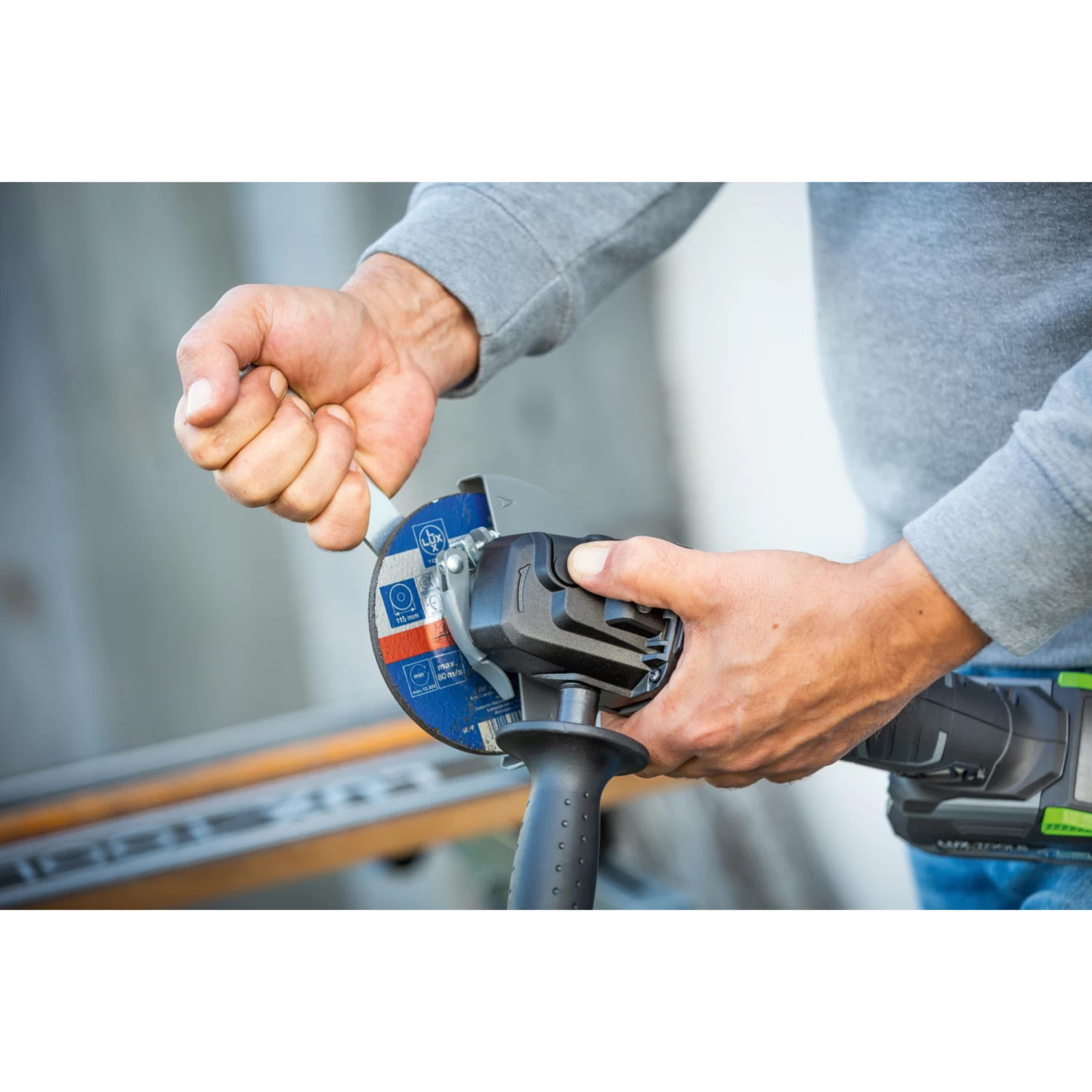 LUX 20V Accu Haakse Slijper 115mm (zonder Accu) 5 LUX 20V Accu Haakse Slijper 115mm (zonder Accu) - Afbeelding 5