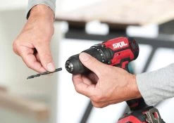 Skil 20V Accuboormachine & Cirkelzaag Incl. 2 Accu's+lader Combinatieset 13 Skil 20V Accuboormachine & Cirkelzaag Incl. 2 Accu's+lader Combinatieset -Hulpmiddelen Voor Thuis 41 887