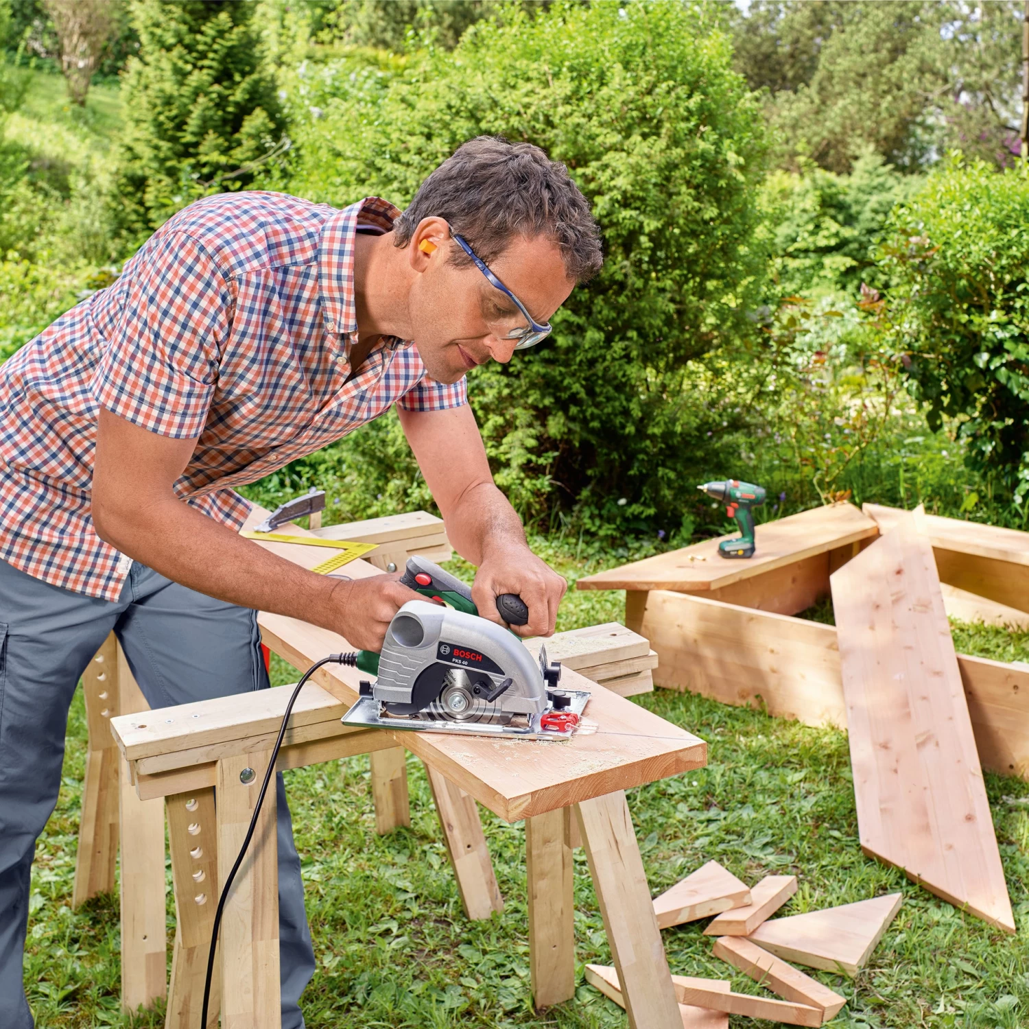 Bosch Cirkelzaag PKS40 850 Watt 3 Bosch Cirkelzaag PKS40 850 Watt - Afbeelding 3